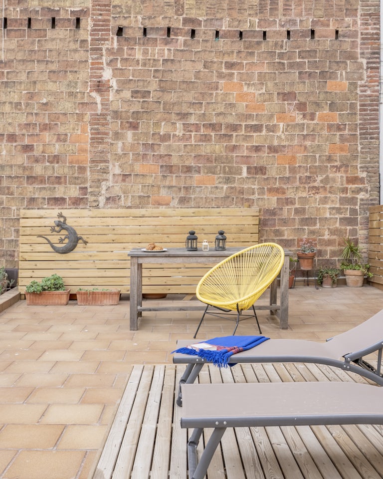 Top Romantic Accommodation In El Poble Sec Barcelona Spain Plum Guide