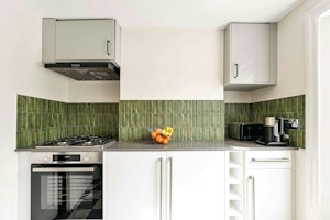 Cheerful Terrace House image 6