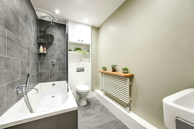 Cheerful Terrace House additional image