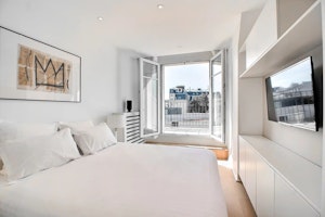 Elegant French Residence image 4
