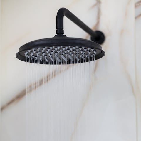 Have a relaxing start to the morning with a soak under the rainfall shower