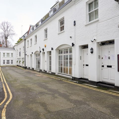Stay in a lovely mews home just across the road from Bayswater station