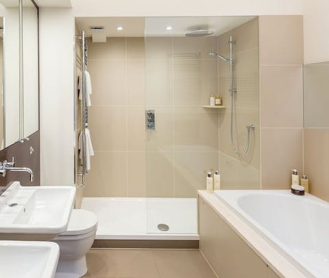 The smart en-suite bathrooms