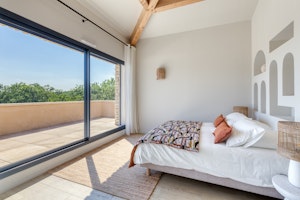Avante-Garde Vantage image 9