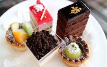 Indulge in Montauk Bake Shoppe's Delicious Pastries and Sandwiches