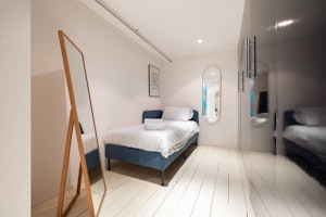 Bright Light image 10