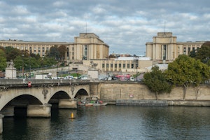 Rue de l'Université image 12