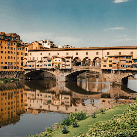 Have a thirty-second stroll to the medieval Ponte Vecchio