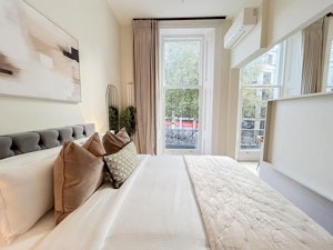 London Harmony image 13