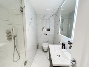 London Harmony image 12