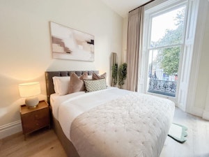 London Harmony image 9