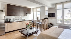 A sweet stay at Montmartre image 9