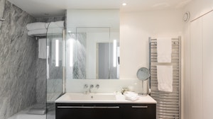 A sweet stay at Montmartre image 3