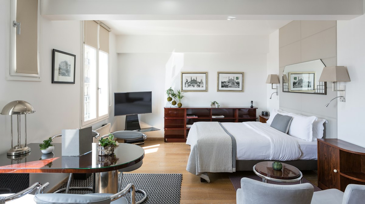 The Bachelor Apartment, Ile-de-France
