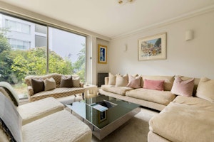 Marble & Kensington image 14