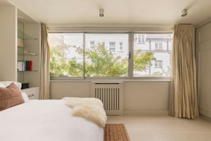 Marble & Kensington image 7