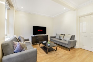 Knightsbridge Grandeur image 7