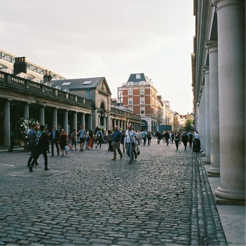 Fall in love with Covent Garden's charms, from the market stalls to the street performers