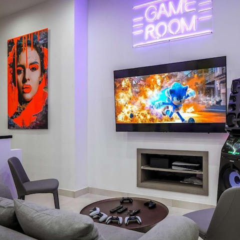 Keep entertained in the games room where you can play Sonic on the console