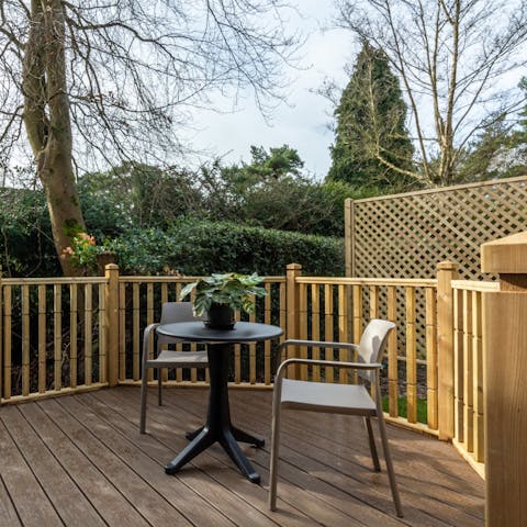 Enjoy alfresco meals on the deck