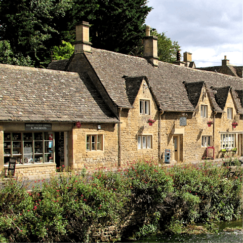 Explore the pretty villages in the Cotswolds – Chipping Campden is an eight-minute drive away