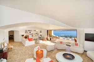 The Gulf Jewel image 10