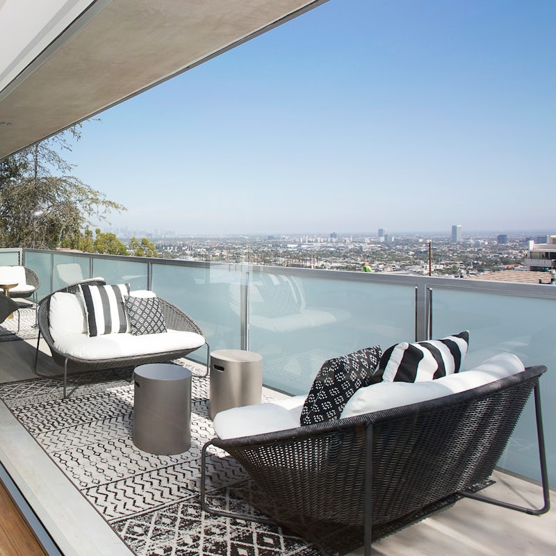 Take in spectacular panormaic views across LA from the tranquil balcony terrace