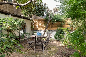A Chelsea Retreat image 2