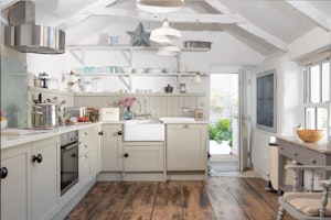 Gingham & Cream image 3