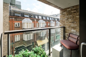Soho Muse image 10
