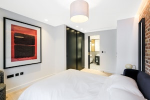 Soho Muse image 4