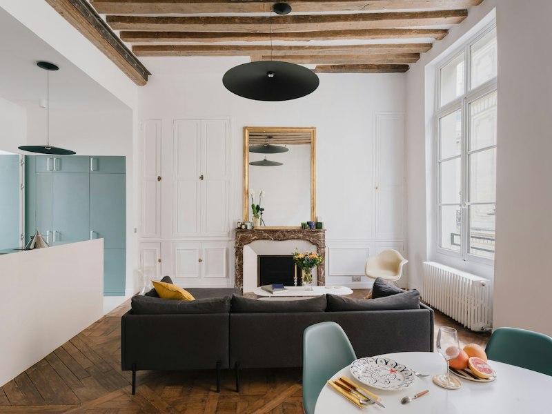 Life of the Latin Quarter main image