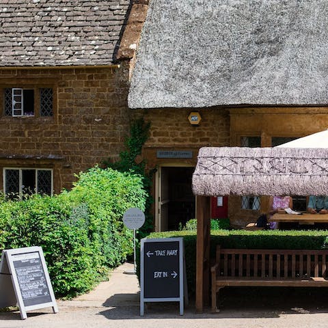 Amble over the village green to Great Tew’s welcoming cafes and pubs
