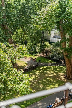 Gardens Over Mayfair image 5