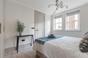 Bloomsbury Calm image 13