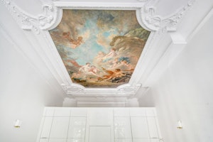 Elegant Outlook image 2