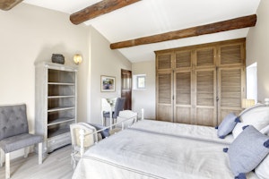 Provence Nook image 3