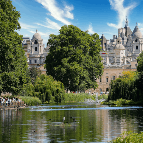 Spend your weekends milling around Hyde Park (thirteen-minute walk)