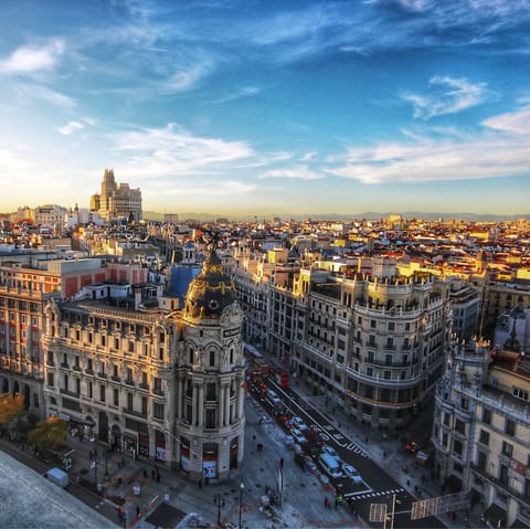 Explore Madrid from your location in the smart Barrio de Justicia