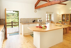 Chestnut Barn image 6