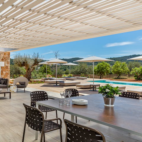 Enjoy home-cooked meals alfresco as indoor and outdoor spaces blend together