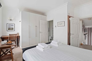 Belgravia Belle image 14