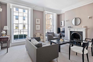 Belgravia Belle image 1