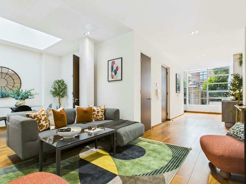 Vibrant Avenue main image