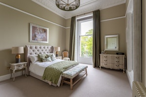Grand Vista image 3