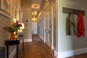 Grand Vista image 2
