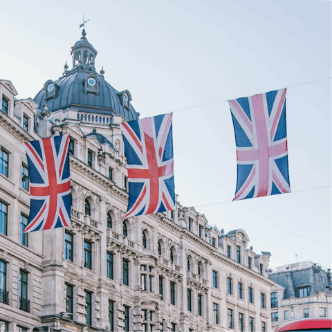 Enjoy sightseeing in central London – a short train ride away