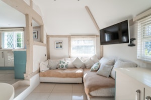 Wisteria House image 4