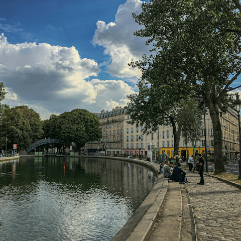 Discover Canal Saint-Martin – within walking distance