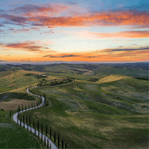 Explore the glorious Tuscan countryside 